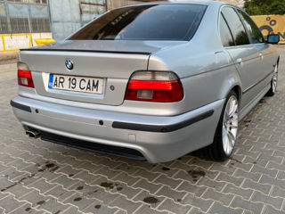 BMW 5 Series foto 7