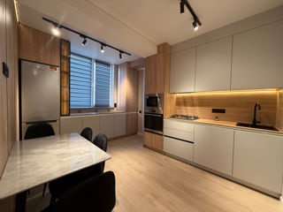 2-комн. кв., 53 м², 2/8 эт.