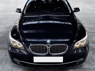 BMW 5 Series foto 1