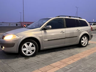 Renault Megane foto 2