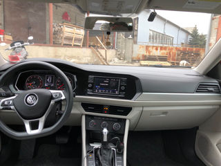 Volkswagen Jetta foto 5