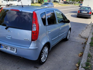 Mitsubishi Colt foto 3