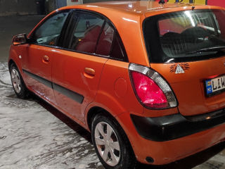 KIA Rio foto 4