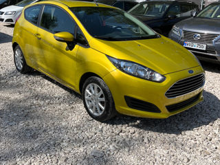 Ford Fiesta foto 10