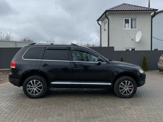 Volkswagen Touareg foto 8