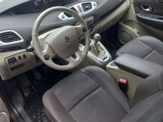 Renault Grand Scenic foto 5