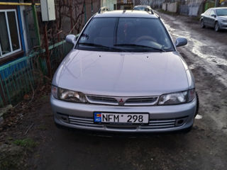 Mitsubishi Lancer foto 2