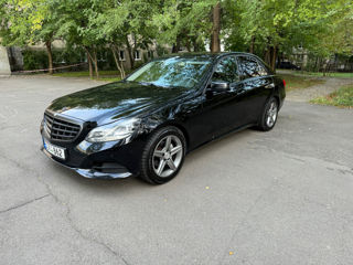 Mercedes E-Class foto 2