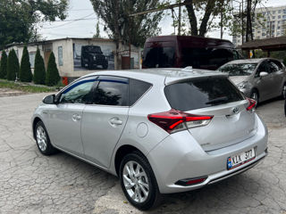 Toyota Auris foto 4