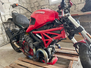 Ducati Monster foto 8