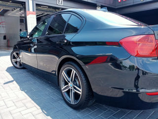 BMW 3 Series foto 9