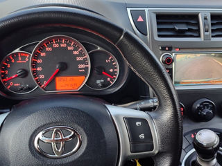 Toyota Verso-S foto 8