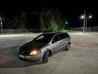 Volkswagen Passat foto 2