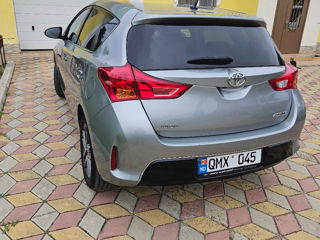 Toyota Auris foto 4