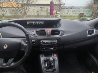 Renault Grand Scenic foto 9