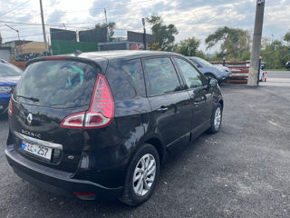 Renault Scenic foto 2