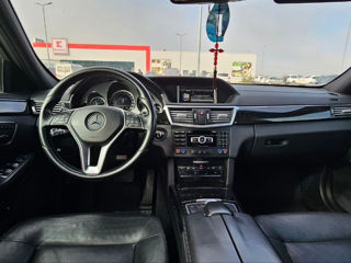 Mercedes E-Class foto 2