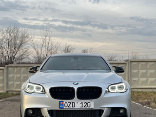 BMW 5 Series foto 2