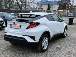 Toyota C-HR foto 4