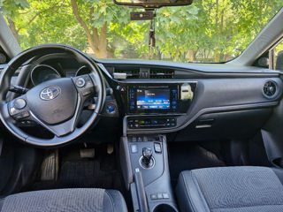 Toyota Auris foto 9