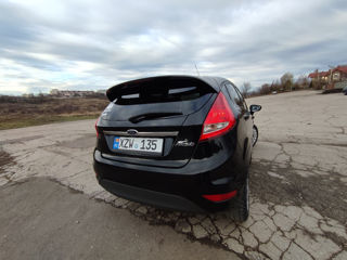 Ford Fiesta 5D foto 5