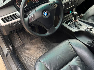 BMW 5 Series foto 5