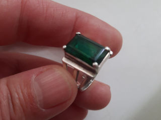 Кольцо с зеленым Турмалином.