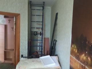 Apartament cu 3 odăi mobilat, tehnică, reparație, 36000 euro, sau schimb pe 2 apartamente cu o odae foto 4