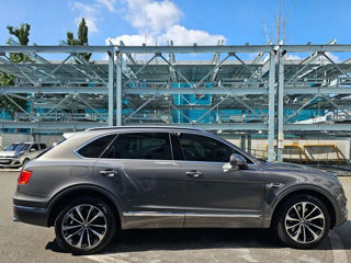 Bentley Bentayga foto 8