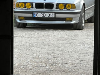 BMW 5 Series foto 5