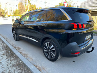 Peugeot 5008 foto 2