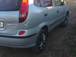 Nissan Almera foto 5