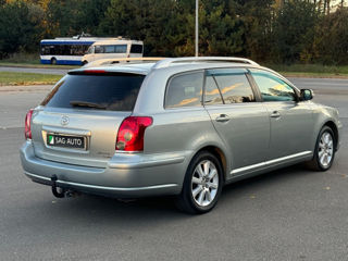 Toyota Avensis foto 5