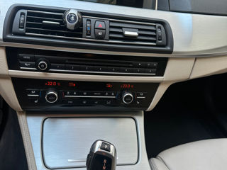 BMW 5 Series foto 4