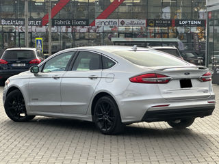 Ford Fusion foto 5