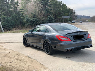 Mercedes E-Class