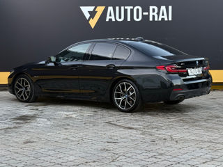 BMW 5 Series foto 8