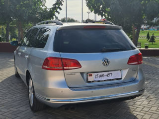 Volkswagen Passat foto 2