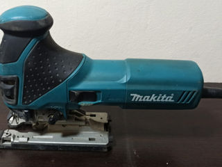 лобзик Makita 720 watt, оригинальный  с грибовидной ручкой