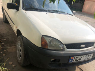 Ford Courier foto 9