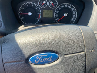 Ford Fusion foto 9