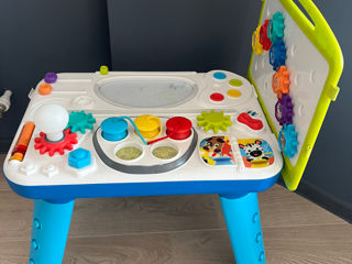 Masuta de activitati Baby Einstein Curiosity Table