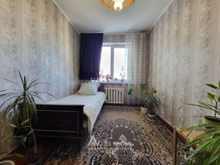 Apartament cu 4 camere, 79 m², Botanica, Chișinău foto 5