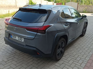 Lexus UX foto 6