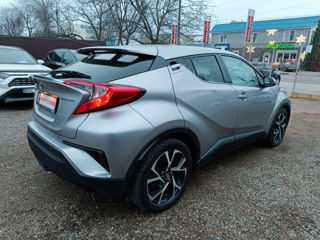 Toyota C-HR foto 4