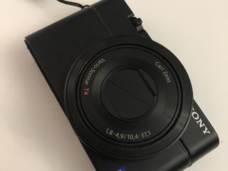 Sony RX100 Digital Camera - 3800 lei foto 2