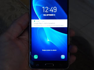 Samsung Galaxy J510 foto 1