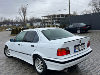 BMW 3 Series foto 4