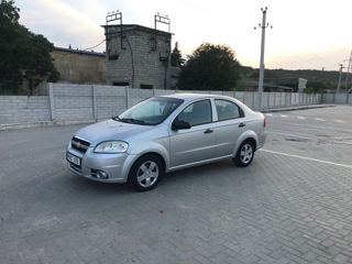 Chevrolet Aveo foto 4