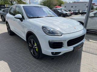 Porsche Cayenne foto 2